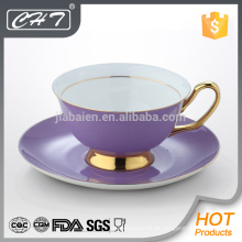 Hochwertige elegante Knochenporzellan-Kaffeetasse und Saucer eingestellt